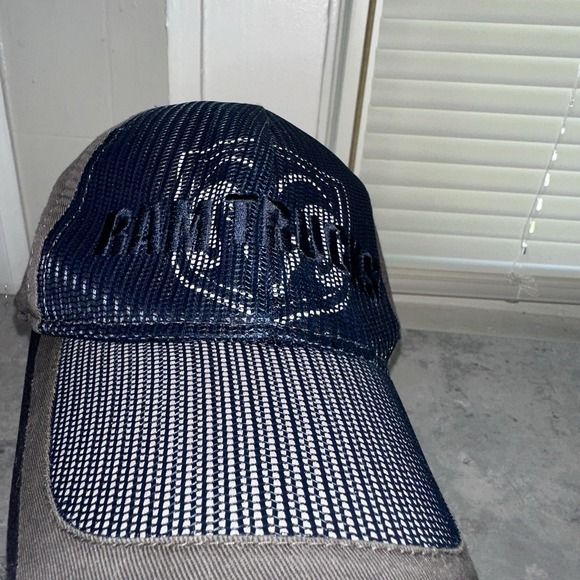 Set‎ of 3 RAM Truck Hats Embroidered Logo Baseball Cap Winter Beanie Trucker Hat - Picture 10 of 16
